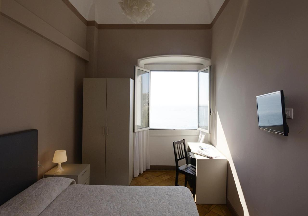 Mediterranee Hotel 3*